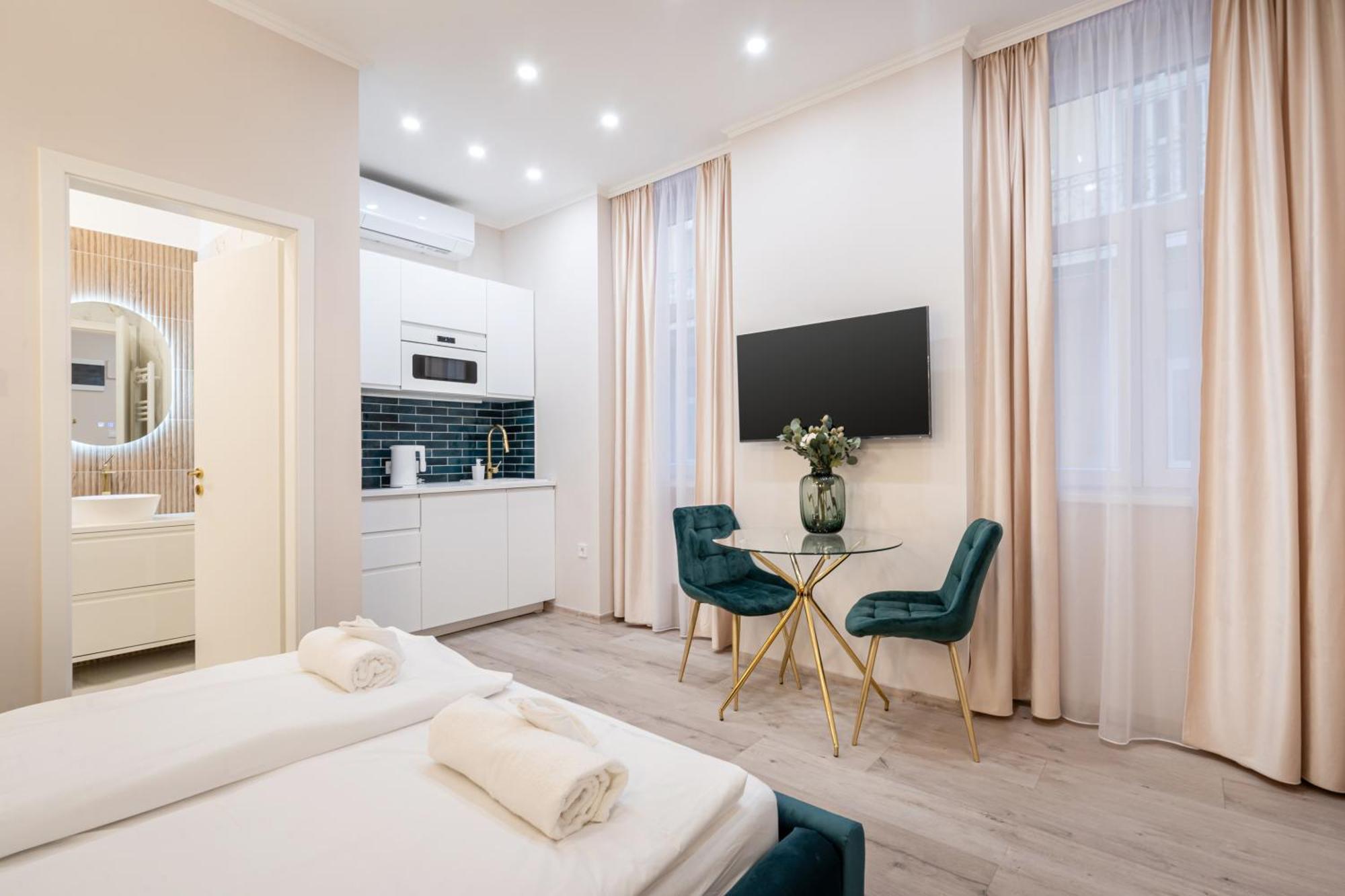 Kiraly 33 - Hidden Gem - Best Location By Bqa Budapest Esterno foto